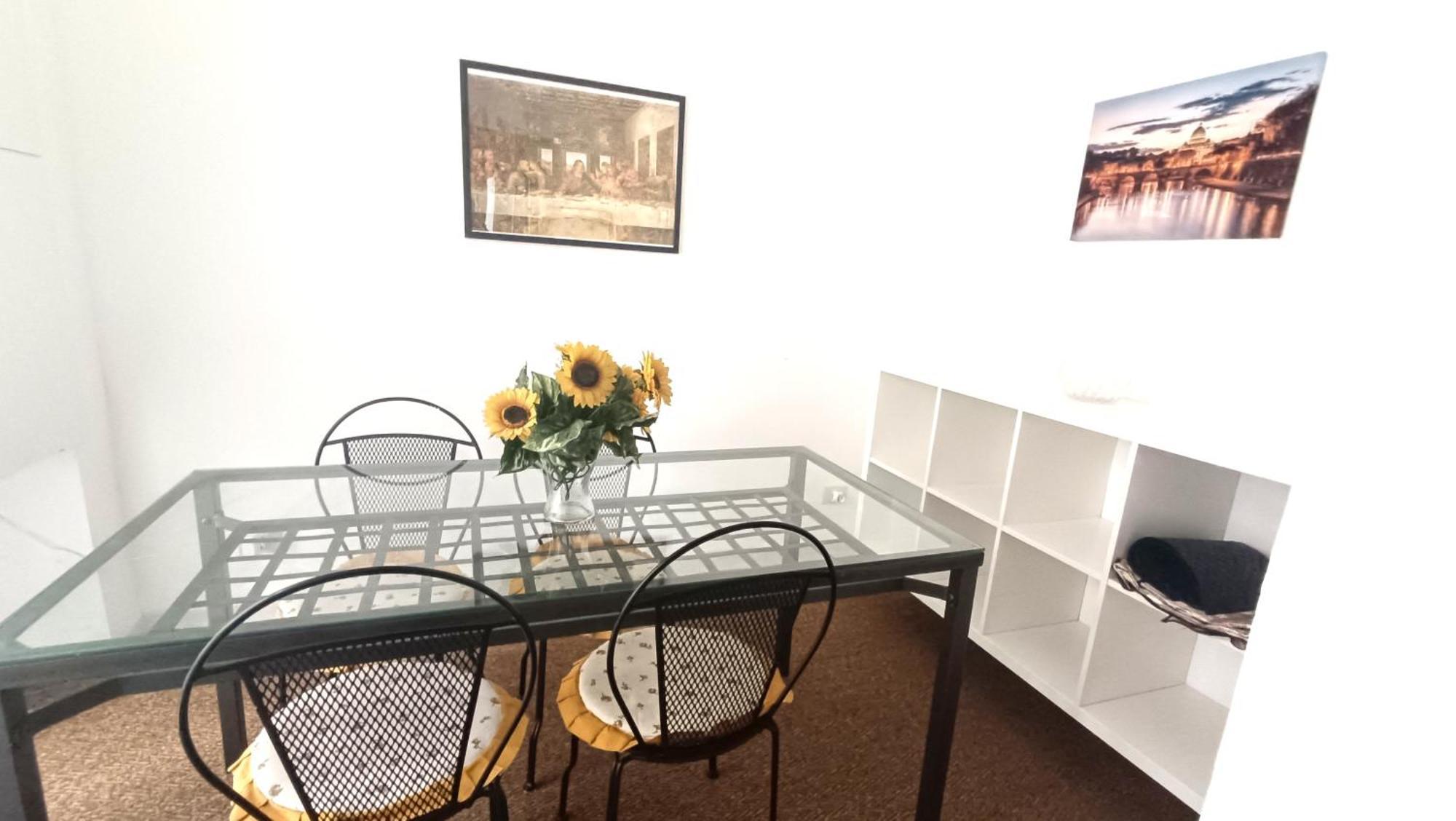 Lovely 5 Min Walk To Saint Peter Basilica Apartment Rom
