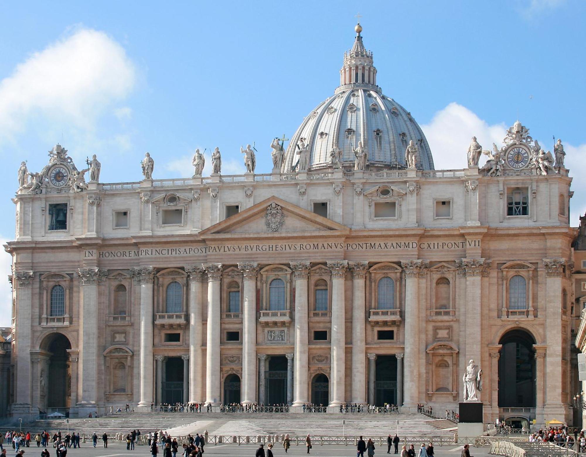Lovely 5 Min Walk To Saint Peter Basilica Apartment