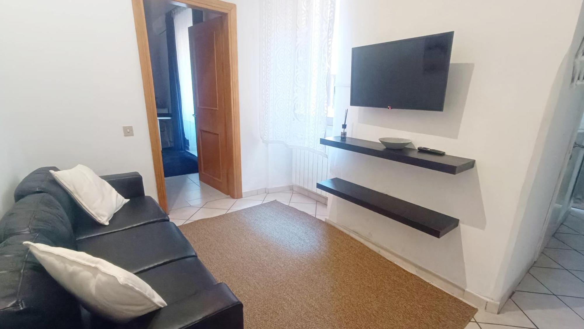 Lovely 5 Min Walk To Saint Peter Basilica Apartment